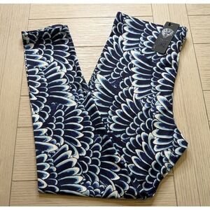 Ed Hardy NWT Leggings Women's Sz L Blue White High Tide Angel Wing Feather Print